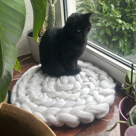 Handmade Merino Wool Cat Mat – Chunky Knit Pet Pad