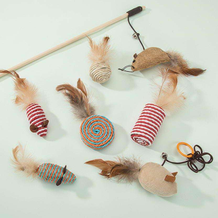 7-Piece Interactive Mouse Cat Toy Set with Feathers – Eco-Friendly